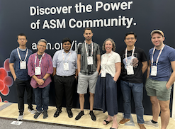 Moran lab members at ASM Microbe 2023