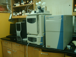 photo of HPLC/Mass Spectrometer