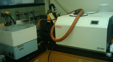 photo of speed vac and vacuum trap